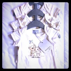 Newborn onesie trio NWT